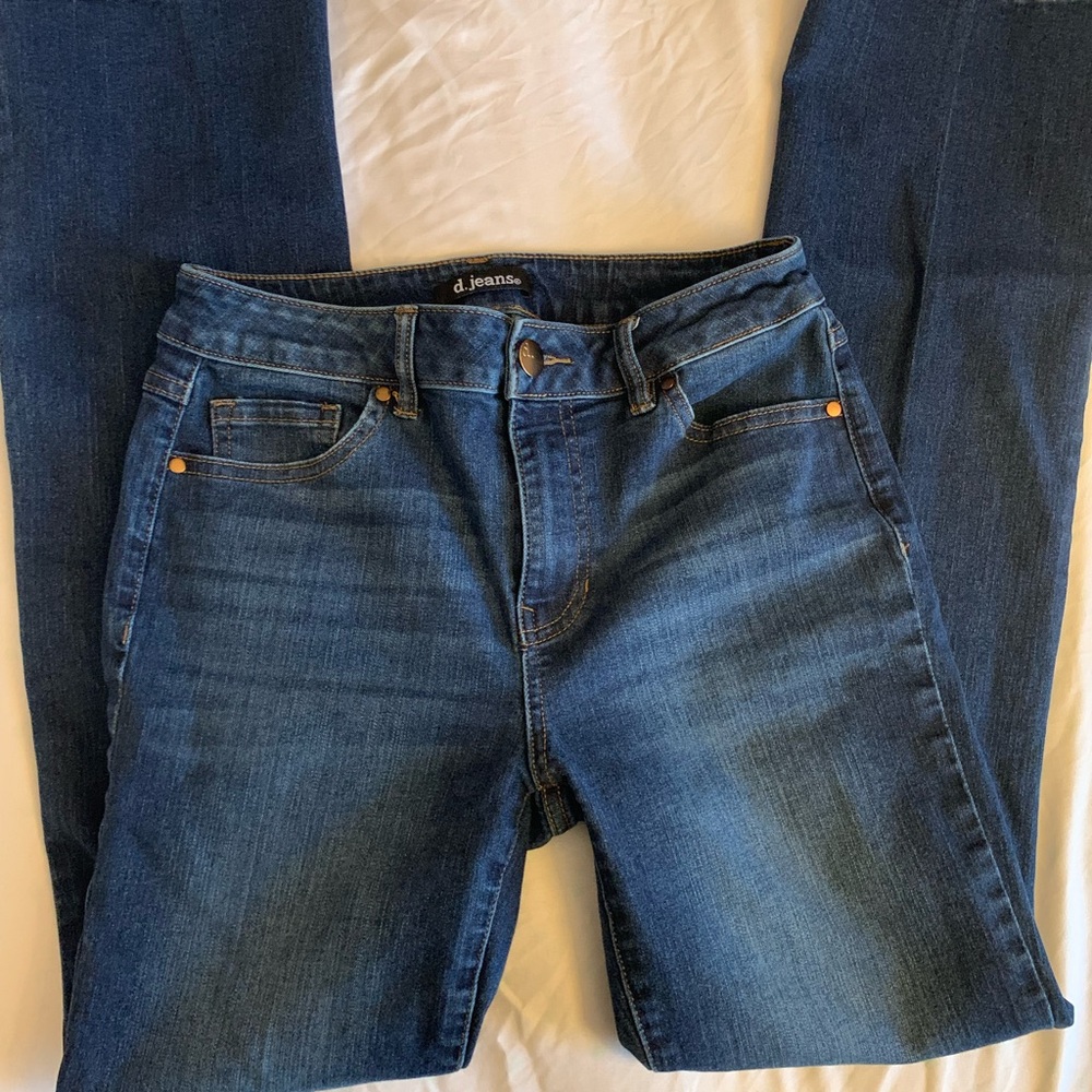 D. Jeans Women's Classic Straight Leg Blue Jeans